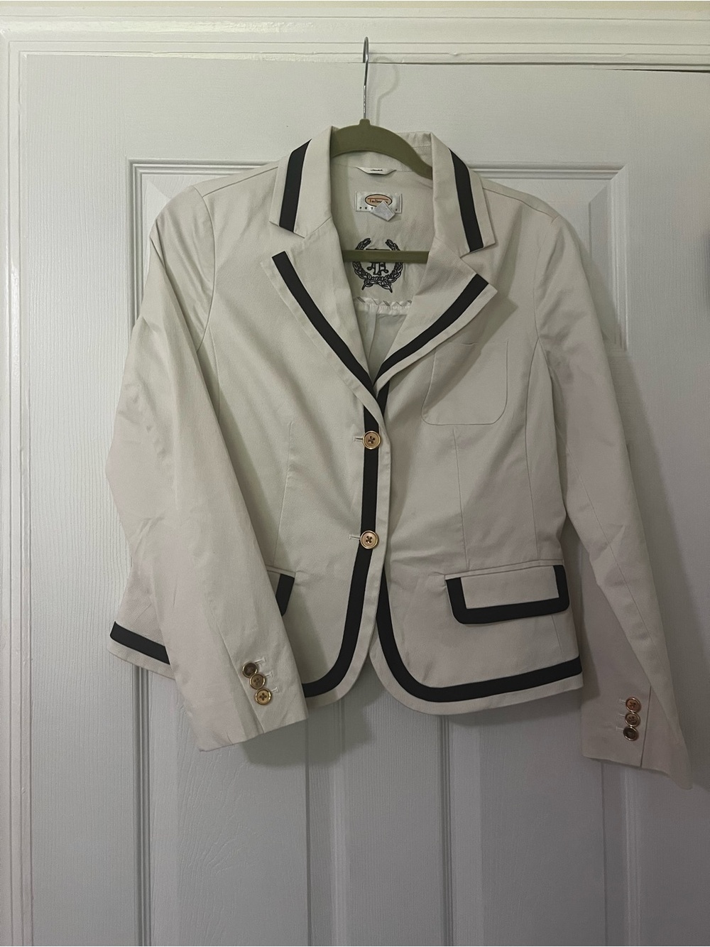 Talbots Women’s 8 Regular White Black Trim Lined Short Button Jacket Pockets